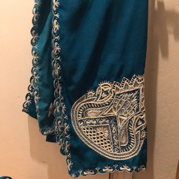 Gorgeous Turquoise Lehenga Choli + PURSE! - Picture 3 of 7